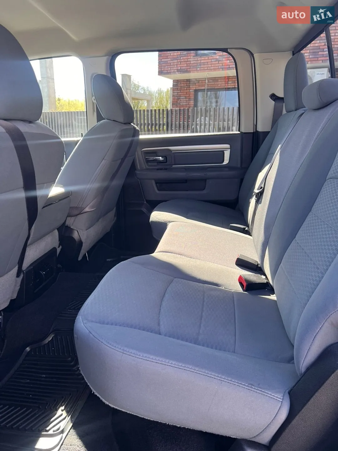 2019 RAM 1500 - мініатюра 26