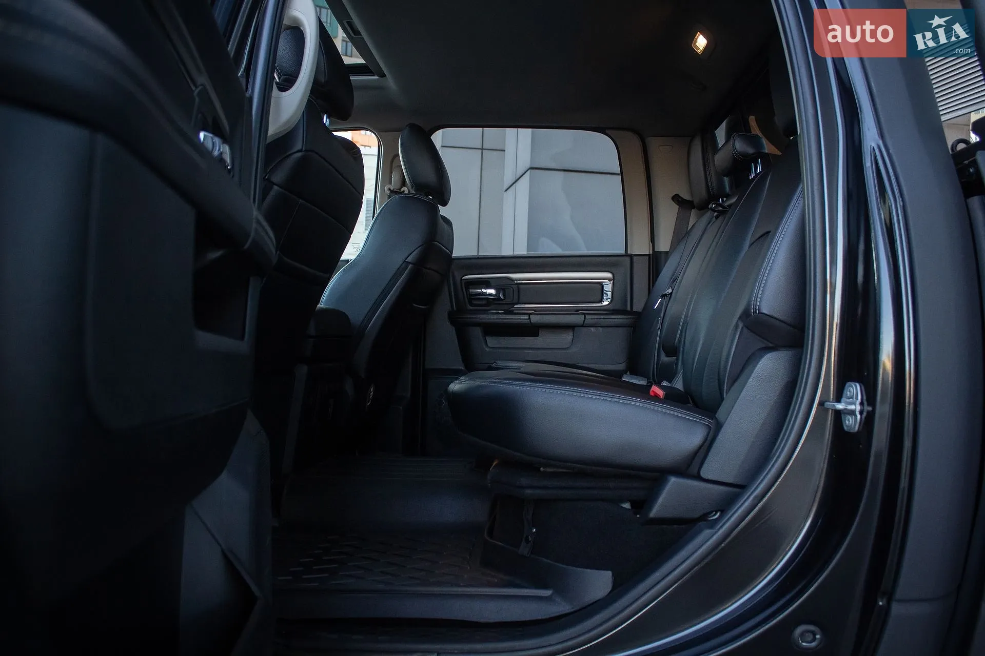 2018 RAM 1500 - мініатюра 12