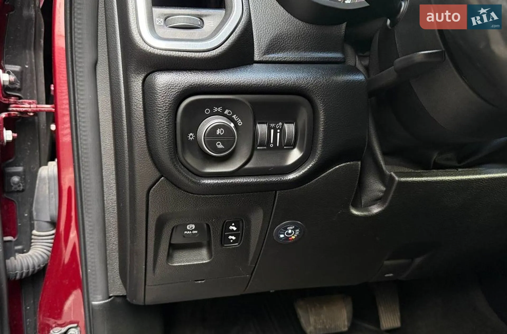 2019 RAM 1500 - мініатюра 16