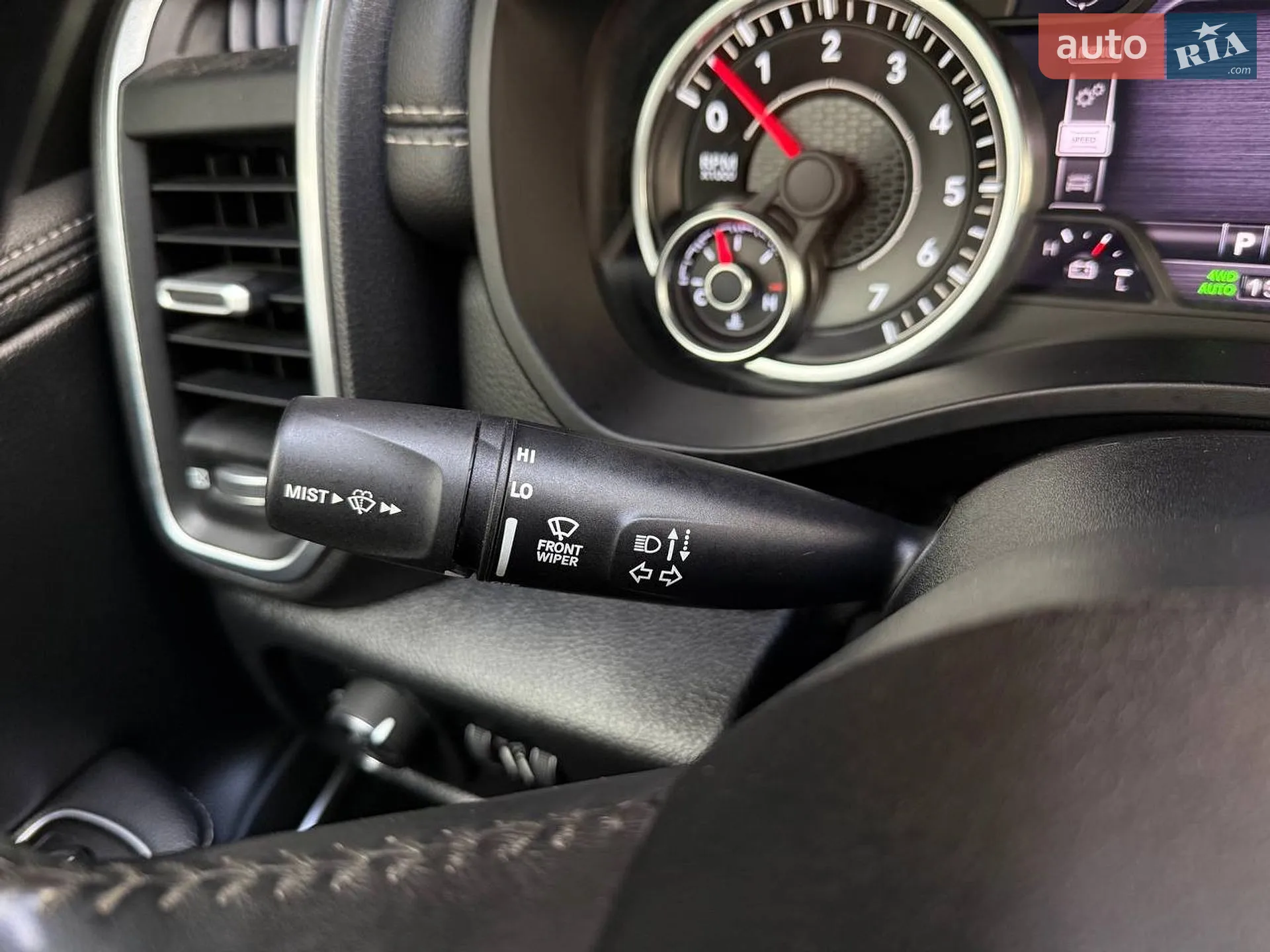 2019 RAM 1500 - мініатюра 17