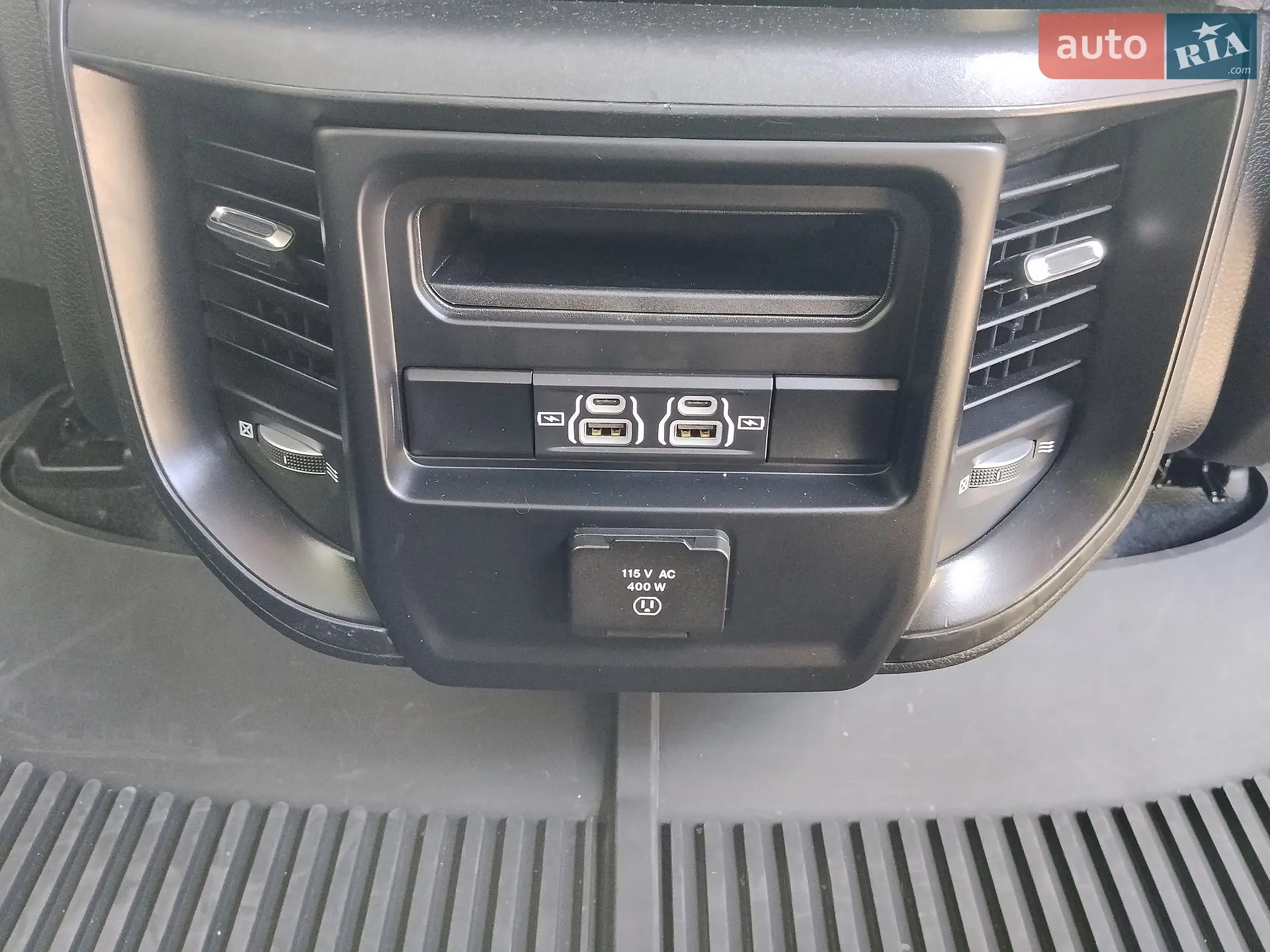 2022 RAM 1500 - мініатюра 17
