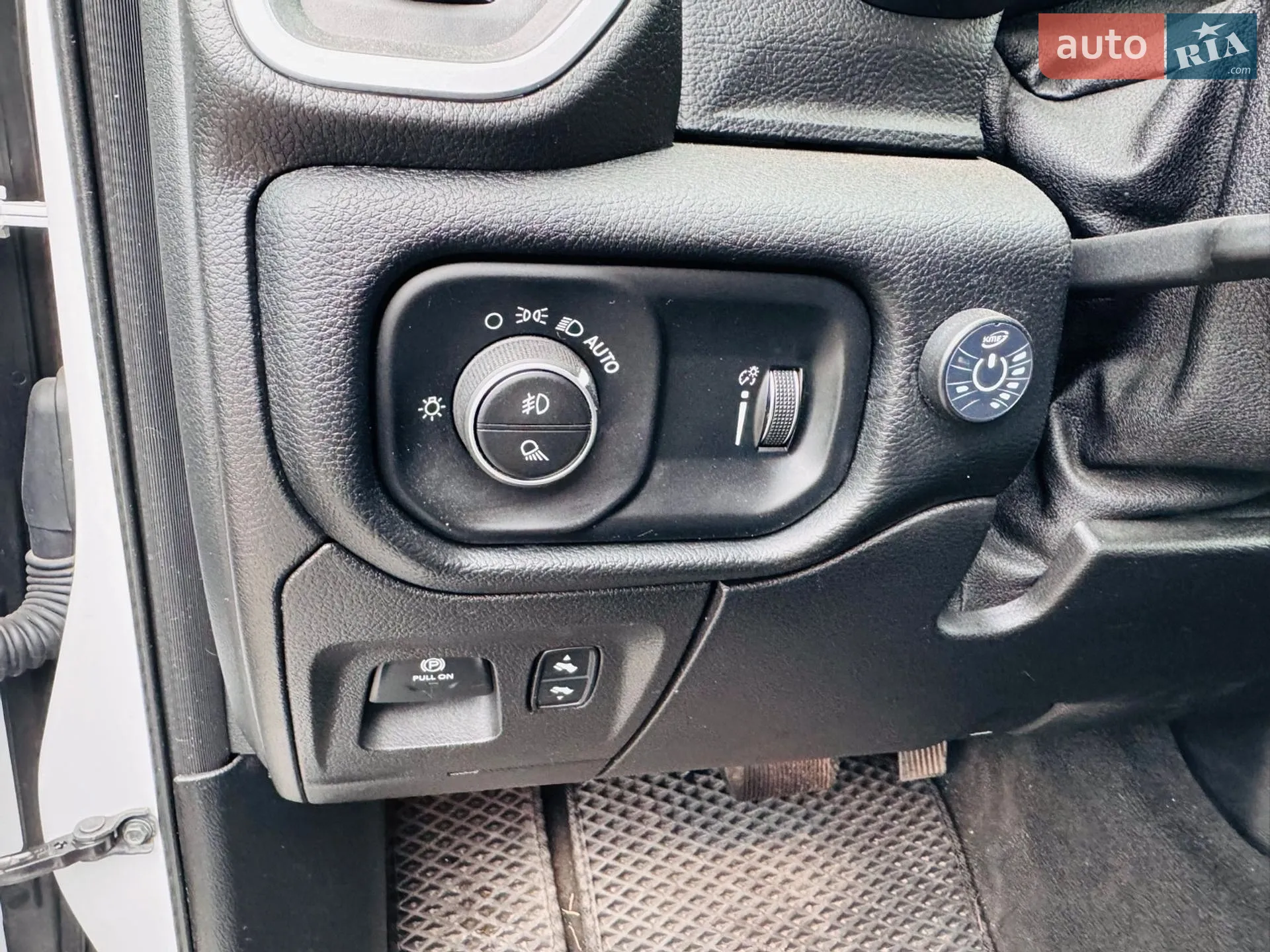 2019 RAM 1500 - мініатюра 9