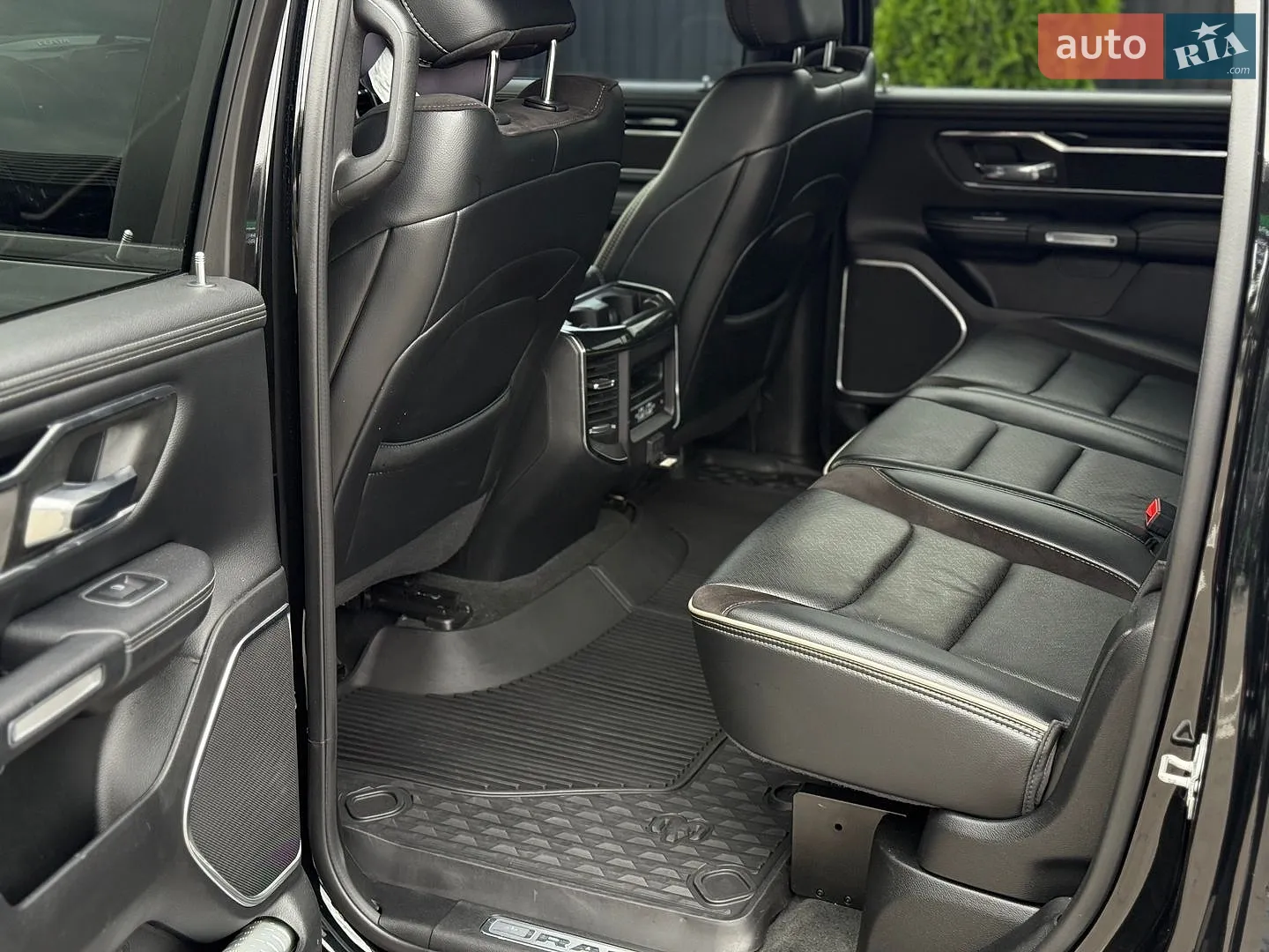 2021 RAM 1500 - мініатюра 15