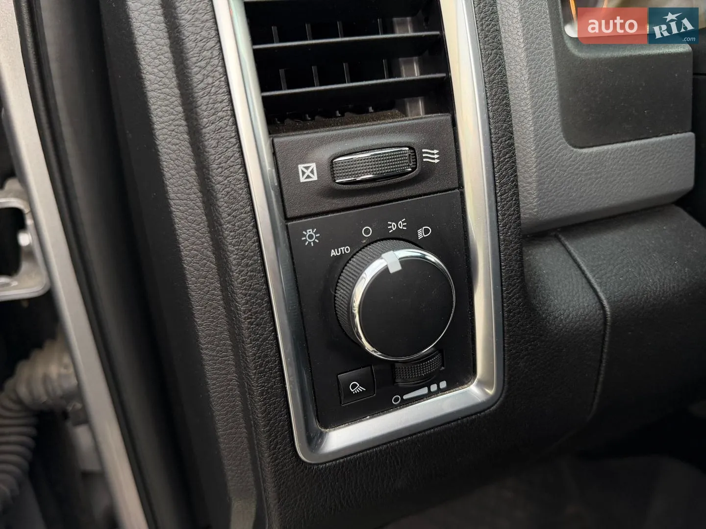 2019 RAM 1500 - мініатюра 35