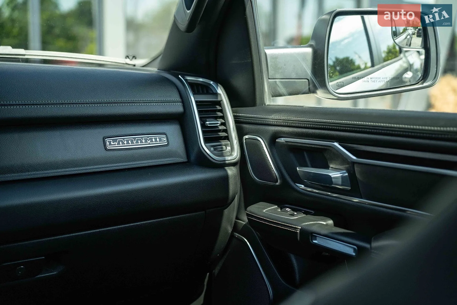2023 RAM 1500 - мініатюра 40