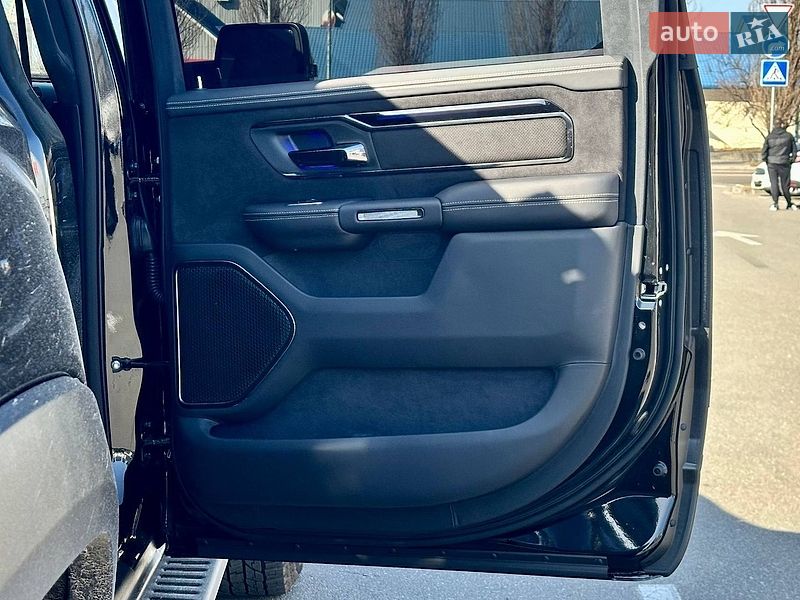 Пикап Ram 1500 2023 в Киеве