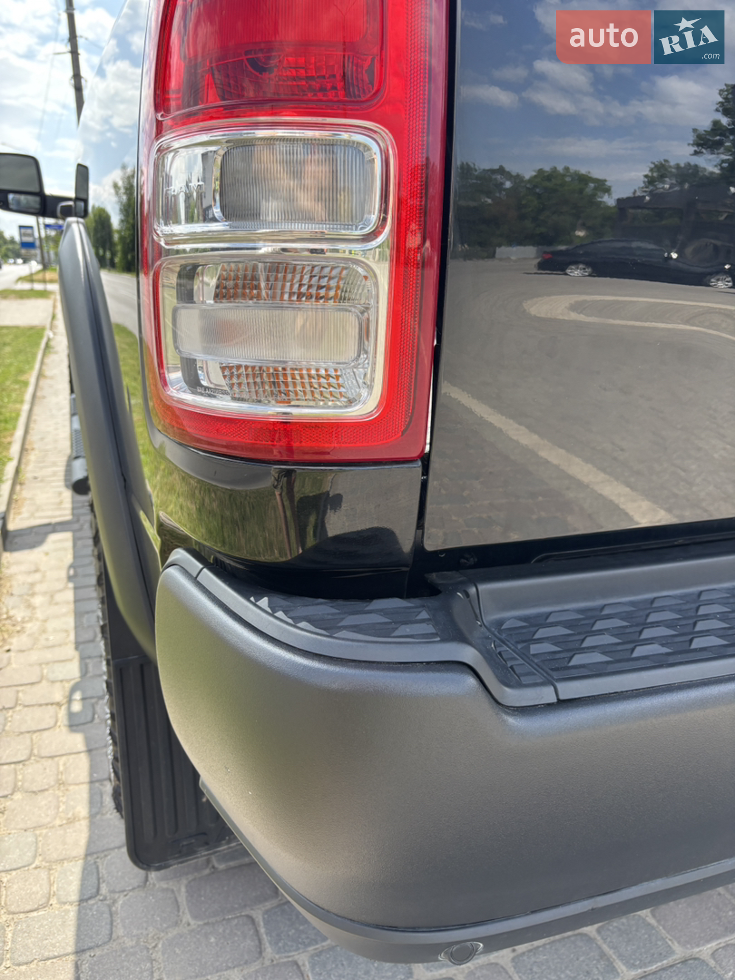 2023 RAM 2500 - мініатюра 24