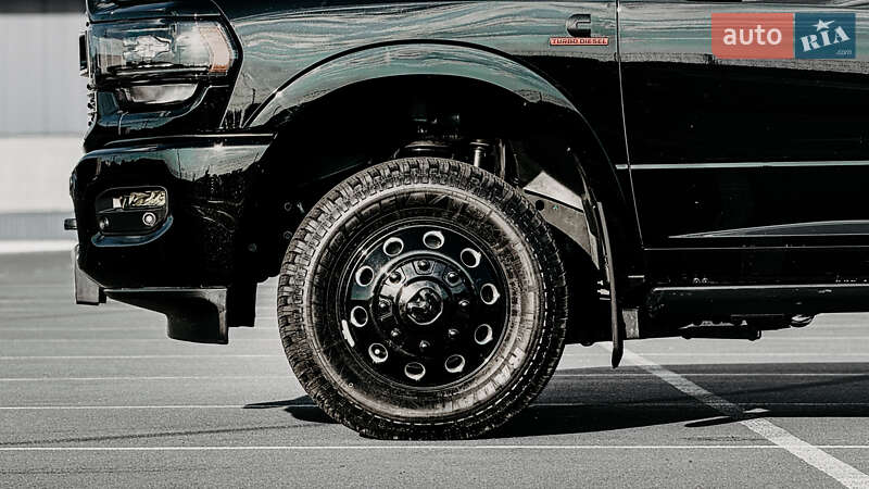 Пикап Ram 3500 2023 в Ровно
