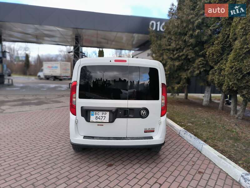 Мінівен Ram Promaster City 2016 в Львові