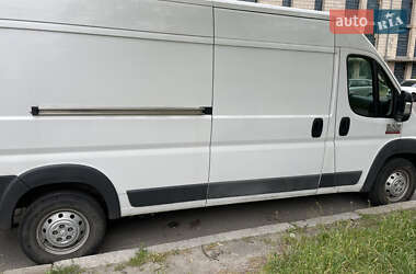 Грузовой фургон Ram Promaster 2017 в 
