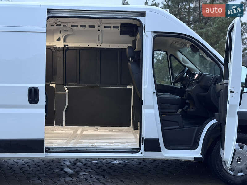 Грузовой фургон Ram Promaster 2024 в Киеве фото 12 Грузовой фургон Ram Promaster 2024 в Киеве