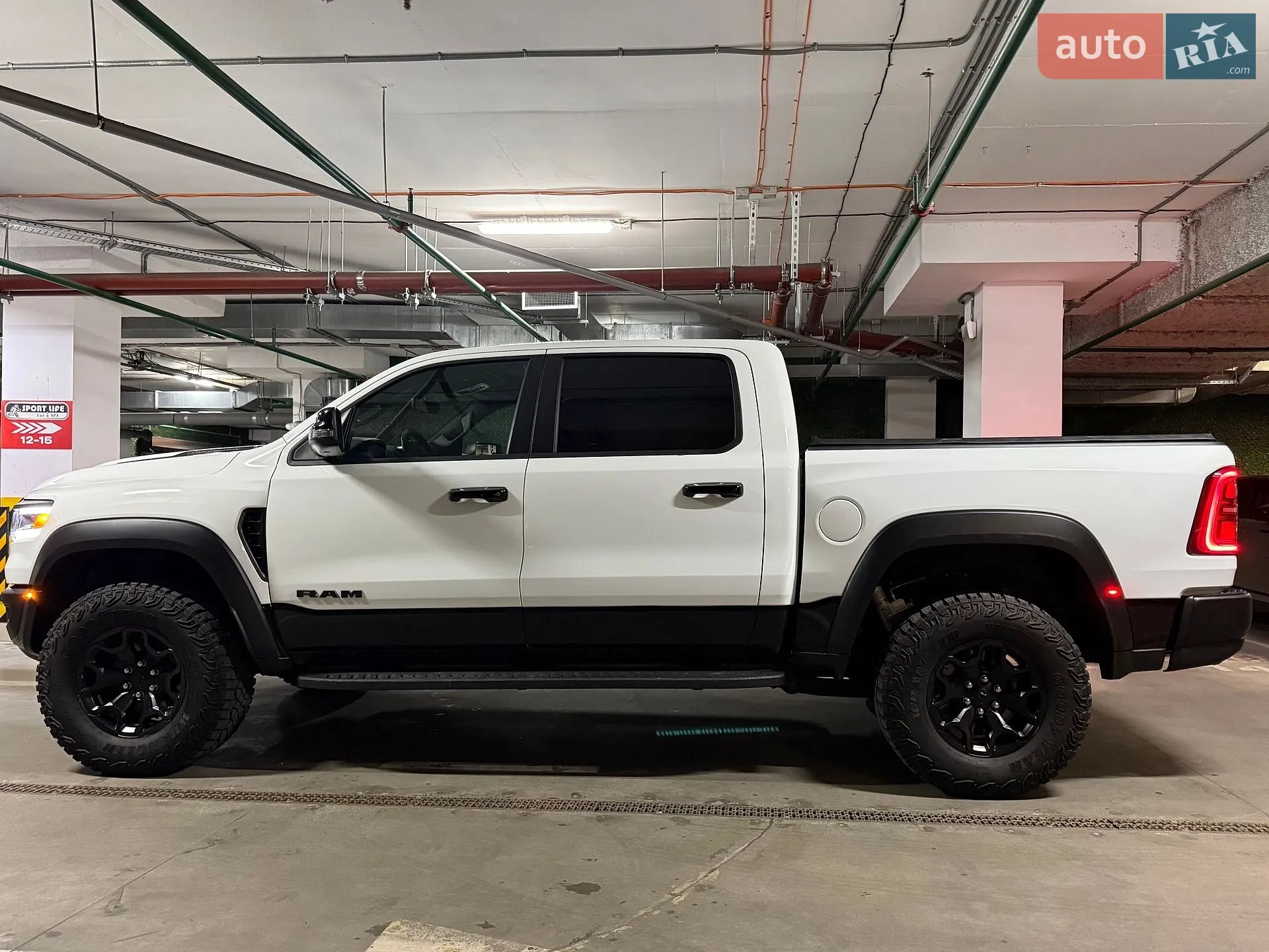 2024 RAM 1500 - мініатюра 11