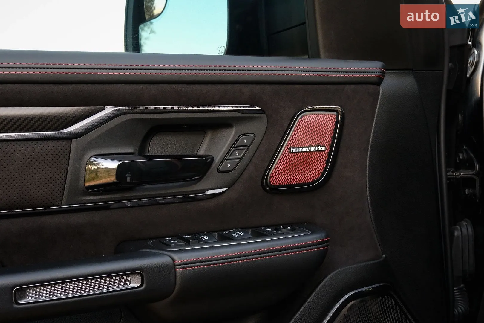 2021 RAM 1500 - мініатюра 17