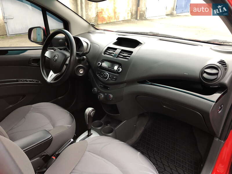 Хетчбек Ravon R2 2017 в П'ятихатках фото 17 Хетчбек Ravon R2 2017 в П'ятихатках