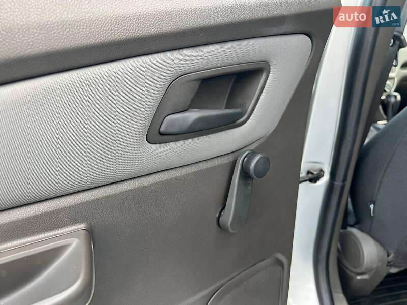 Седан Ravon R4 2017 в Львове