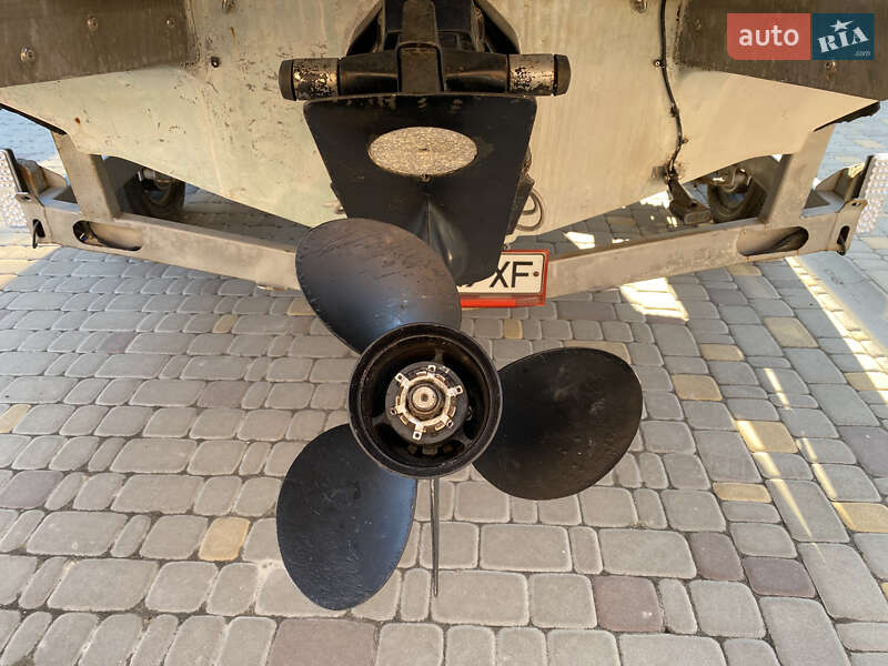 Катер Regal 2150 2001 в Киеве