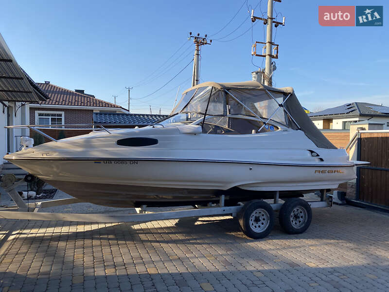 Катер Regal 2150 2001 в Киеве