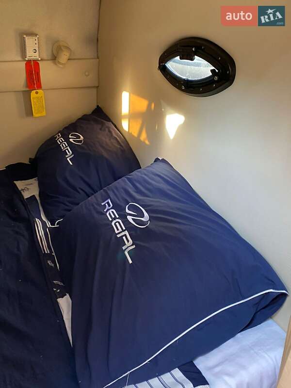 Катер Regal 2660 2001 в Киеве