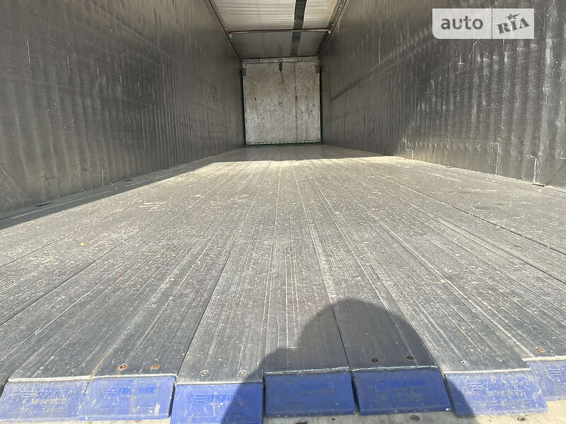 Зерновоз - полуприцеп Reisch RHKS 2008 в Хусте