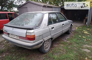 Хэтчбек Renault 11 1987 в Измаиле