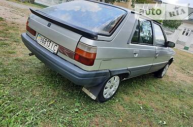 Хэтчбек Renault 11 1986 в Черновцах