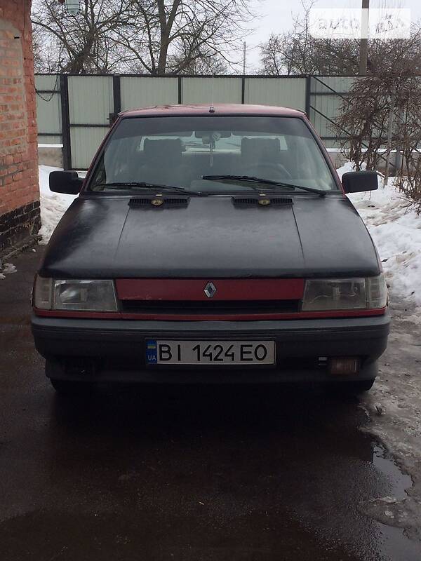 Хетчбек Renault 11 1987 в Миргороді