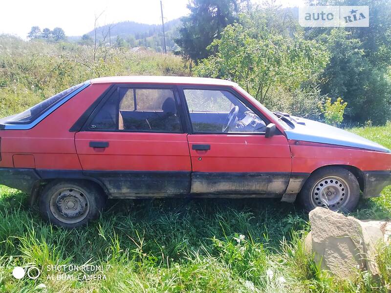 Renault 11