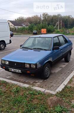 Хетчбек Renault 11 1986 в Кореці