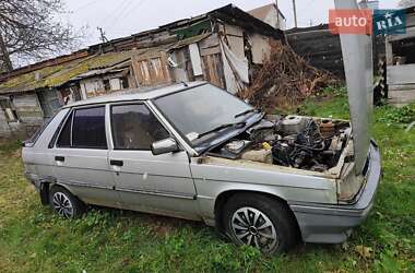 Хетчбек Renault 11 1987 в Андрушівці