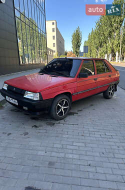 Хэтчбек Renault 11 1988 в Славянске
