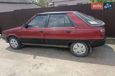Хэтчбек Renault 11 1989 в 