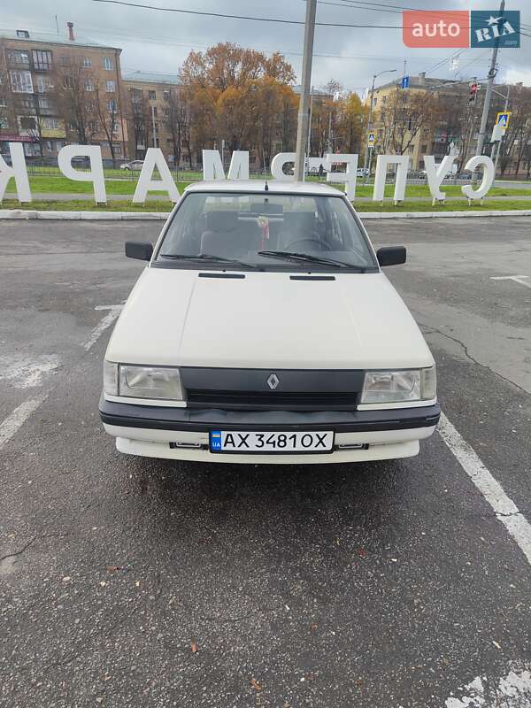 Renault 11 1988