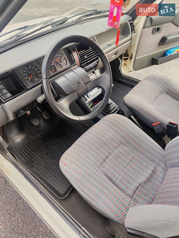 Хэтчбек Renault 11 1988 в Харькове