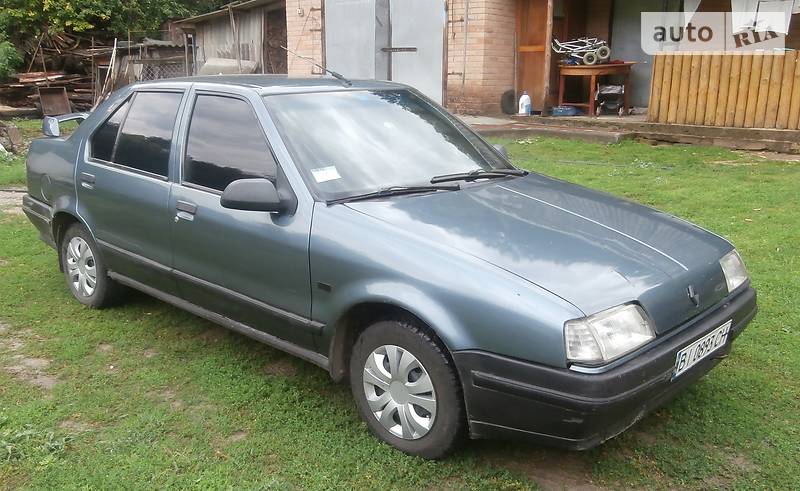 Седан Renault 19 1990 в Шишаки
