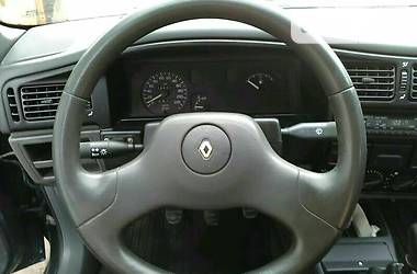 Седан Renault 19 1998 в Житомире