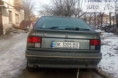 Хетчбек Renault 19 1989 в 