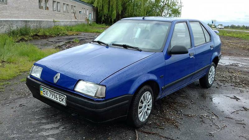 Хетчбек Renault 19 1988 в Полонному