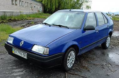 Хэтчбек Renault 19 1988 в Полонном