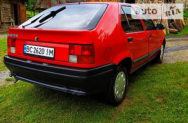 Хетчбек Renault 19 1989 в Славському