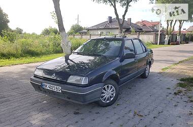 Седан Renault 19 1990 в Ровно