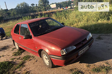 Купе Renault 19 1995 в Кропивницком