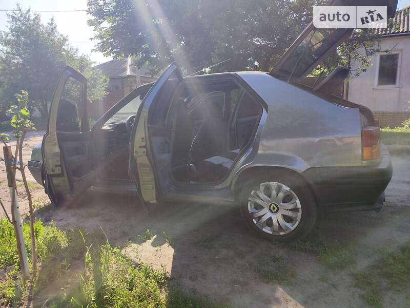Хэтчбек Renault 19 1990 в Харькове