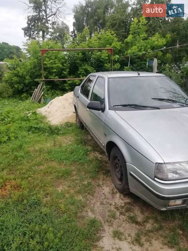Седан Renault 19 1991 в Новгород-Сіверському