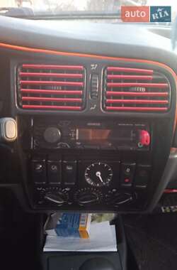 Седан Renault 19 1994 в Шишаки