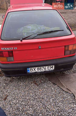 Хэтчбек Renault 19 1991 в Хмельницком
