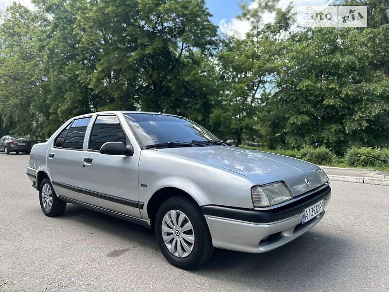 Седан Renault 19 1990 в Белой Церкви