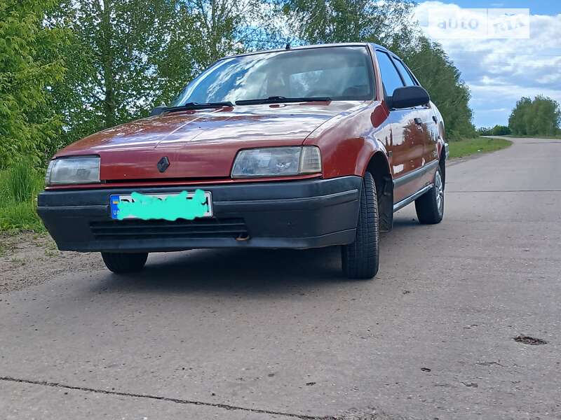 Седан Renault 19 1990 в Сумах