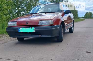 Седан Renault 19 1990 в Сумах