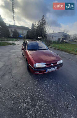 Седан Renault 19 1998 в Полонному