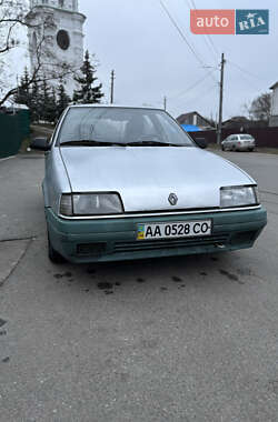 Хэтчбек Renault 19 1991 в Киеве